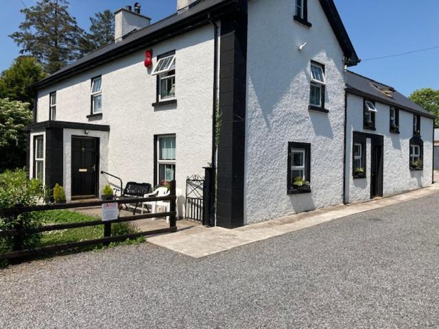 The Old Post Office Lodge Enniskillen Bagian luar foto