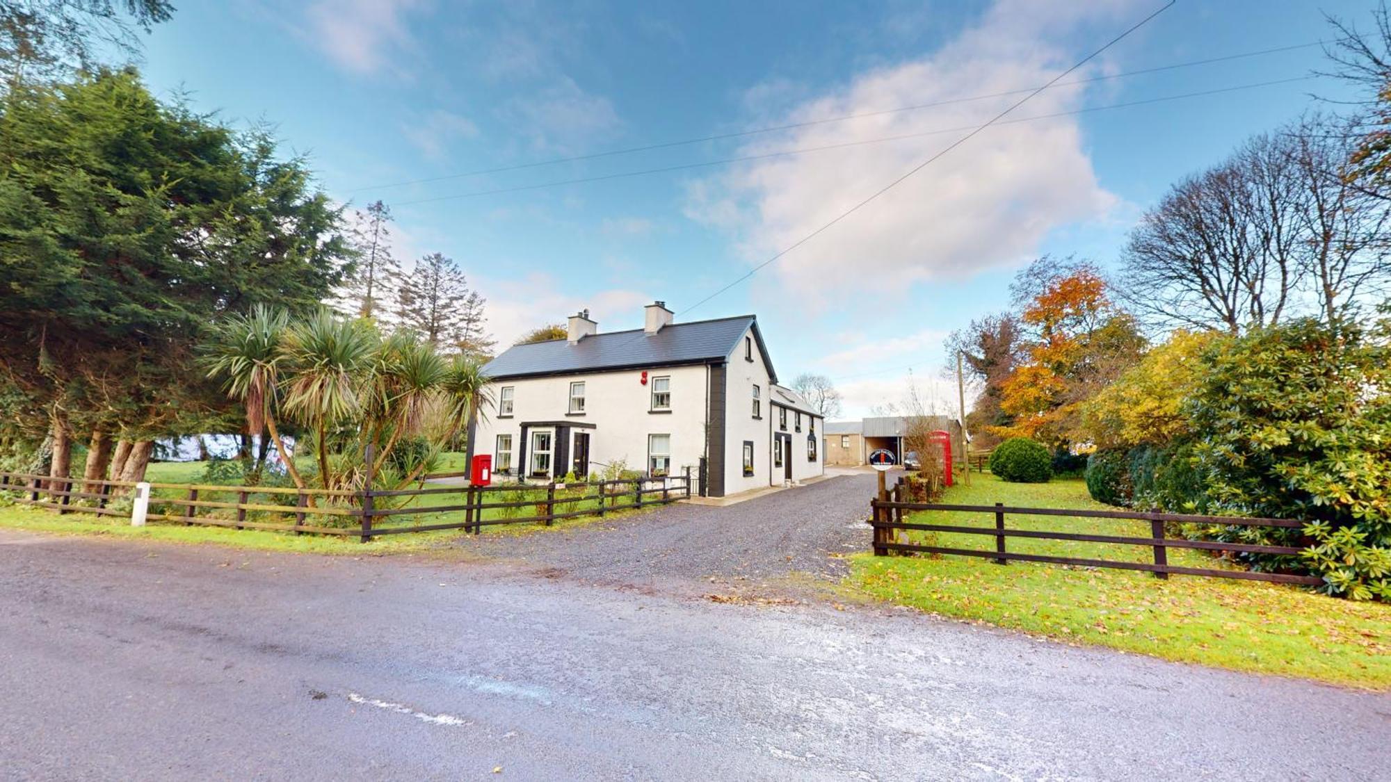 The Old Post Office Lodge Enniskillen Bagian luar foto